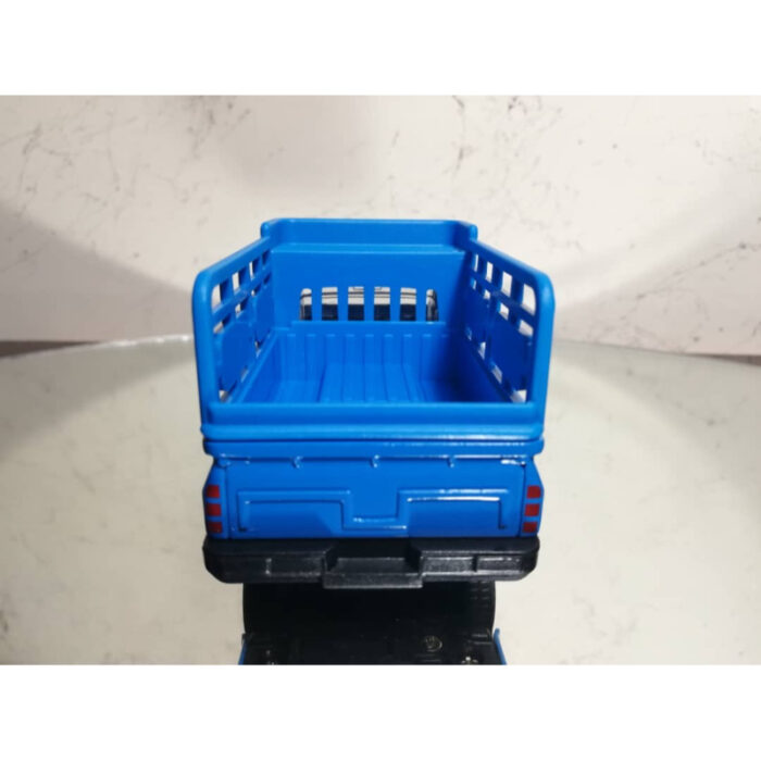 1:32 Dynamic Transporter Die-Cast Classic Pickup Truck - Image 4